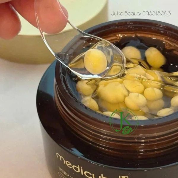 Kem Dưỡng Viên Nang Sáng Da Mờ Thâm Medicube Deep Vita C Capsule Cream 55g