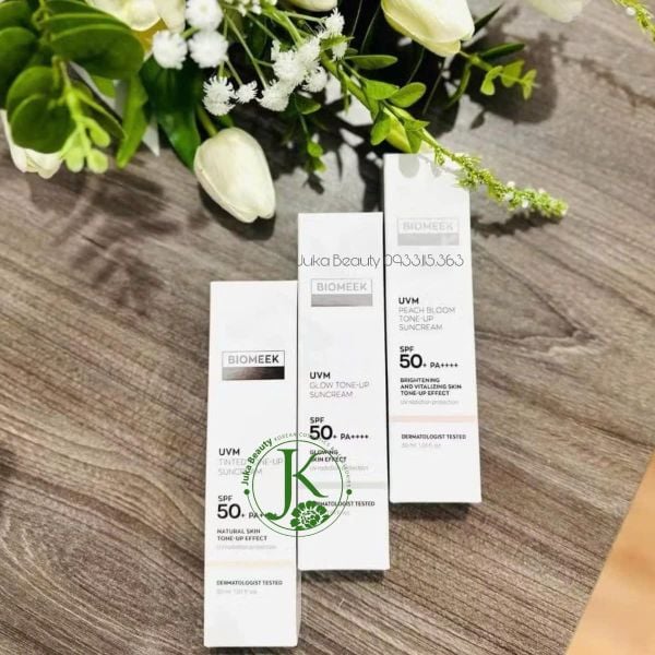 (3 dòng) Kem Chống Nắng Nâng Tone, Kiềm Dầu Biomeek UVM TONE UP Suncream SPF50+ PA++++ 30ml