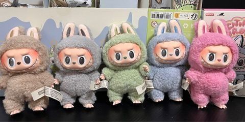 Có Thể Bạn Chưa Biết Về Cơn Sốt Gấu Bông Móc Khoá