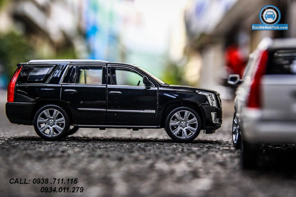 Mô hình xe Cadillac Escalade 1:24 Welly
