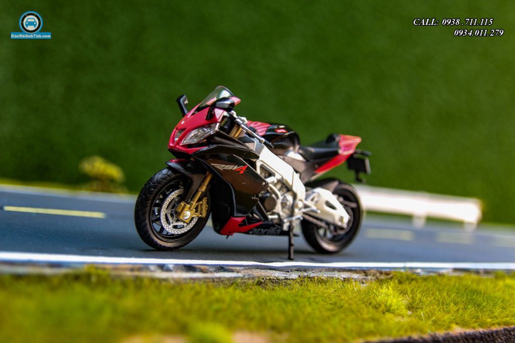 Mô hình xe mô tô Aprilia RSV 4R Black 1:18 Welly