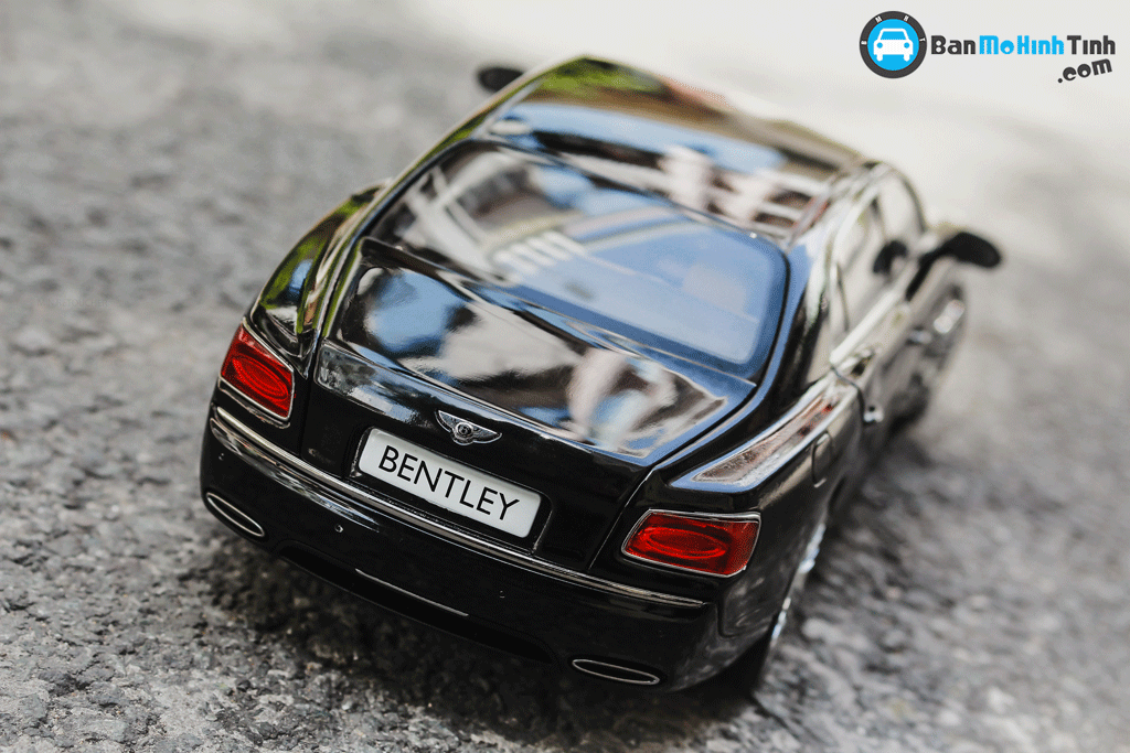 Mô hình xe Bentley Continental Flying Spur 2014 1:18 Kyosho Black