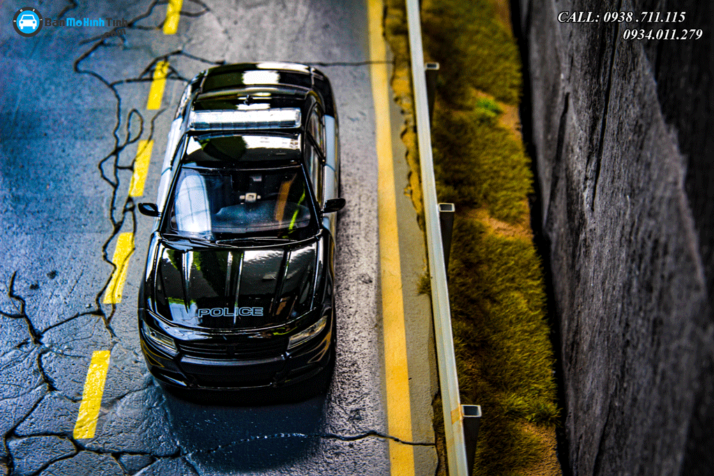 Mô hình xe Dodge Charger R/T 2016 Police 1:24 Welly