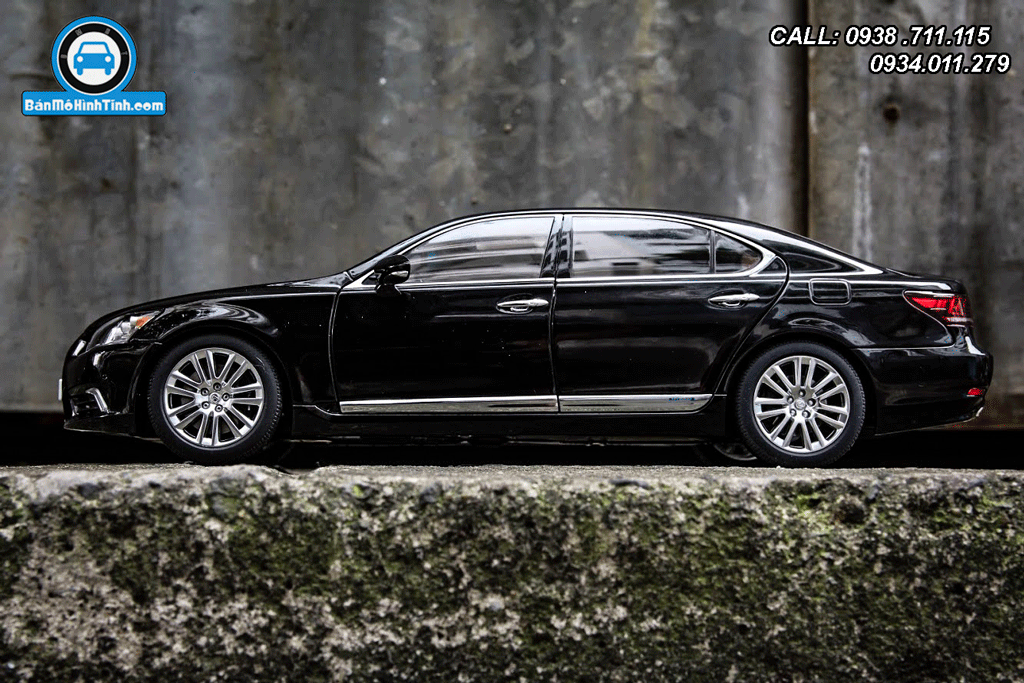Mô hình xe Lexus LS600hL 1:18 Autoart
