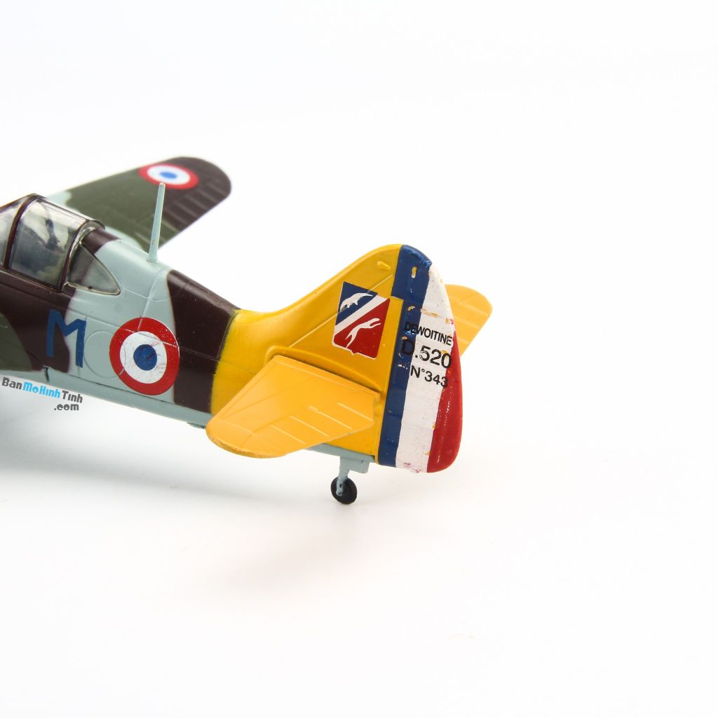 Mô hình máy bay quân sự Dewoitine D520 1941 France 1:72 Amer