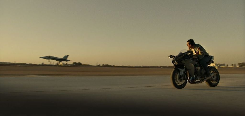 Kawasaki Ninja H2R trong phim Top Gun 2