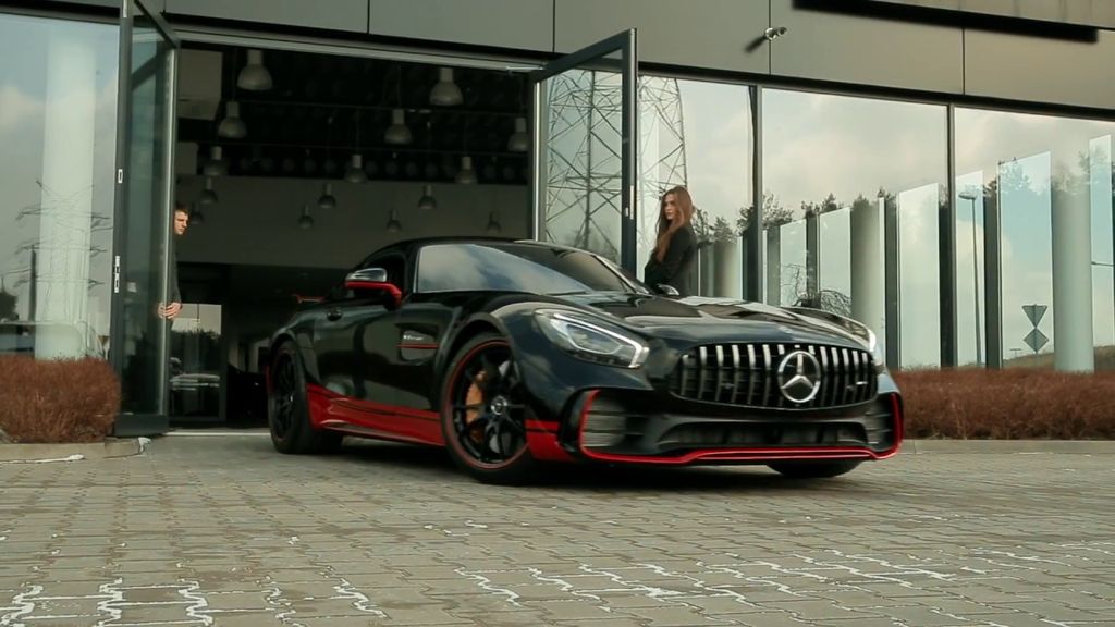 Mercedes-AMG GT R  in Transformers: The Last Knight,