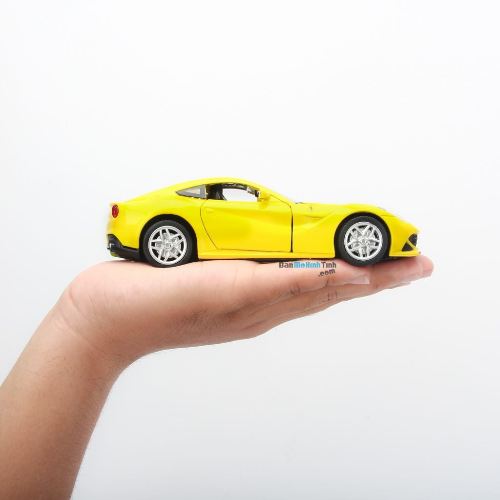 Mô hình siêu xe Ferrari F12 1:32 Doublehorse Yellow