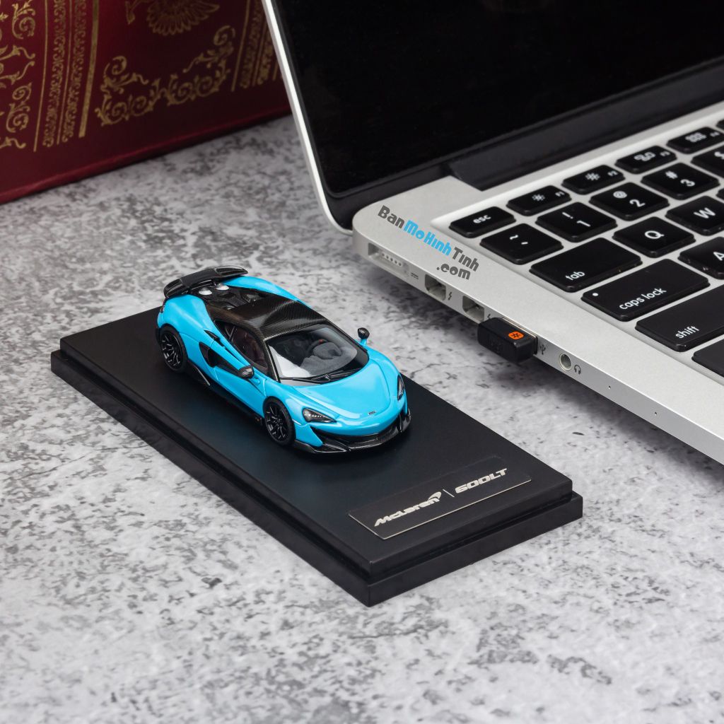 Mô hình siêu xe Mclaren 600LT 1:64 LCD Blue