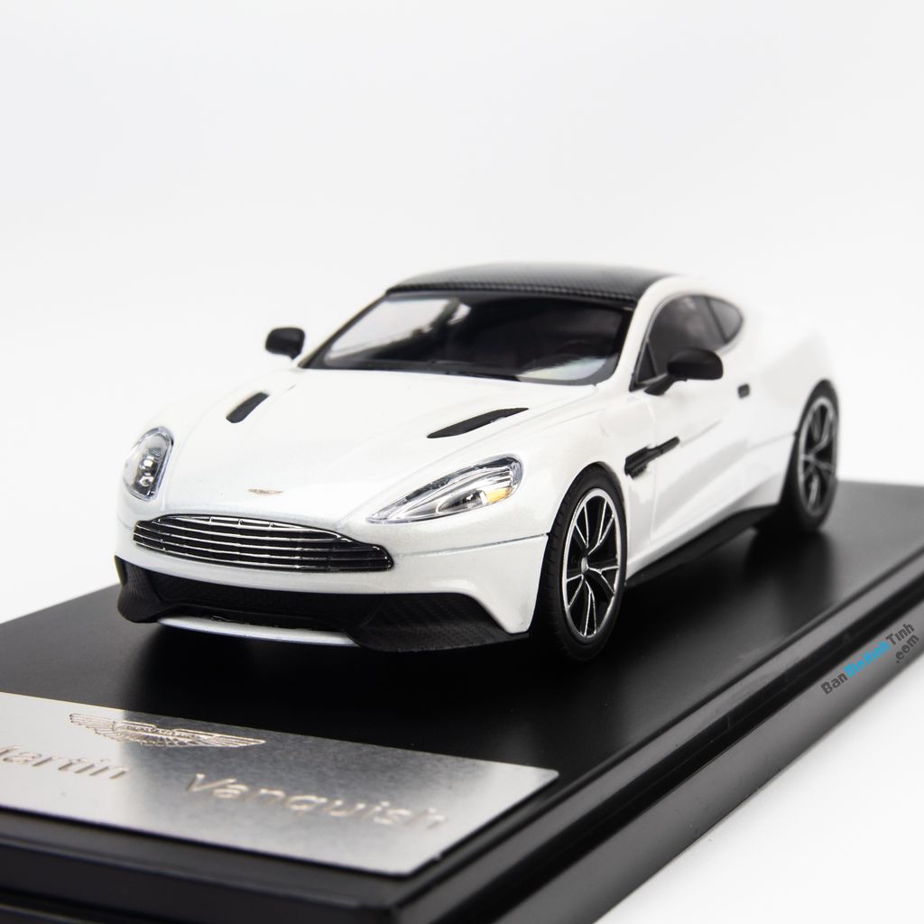 Mô hình siêu xe Aston Martin Vanquish White 1:43 Dealer