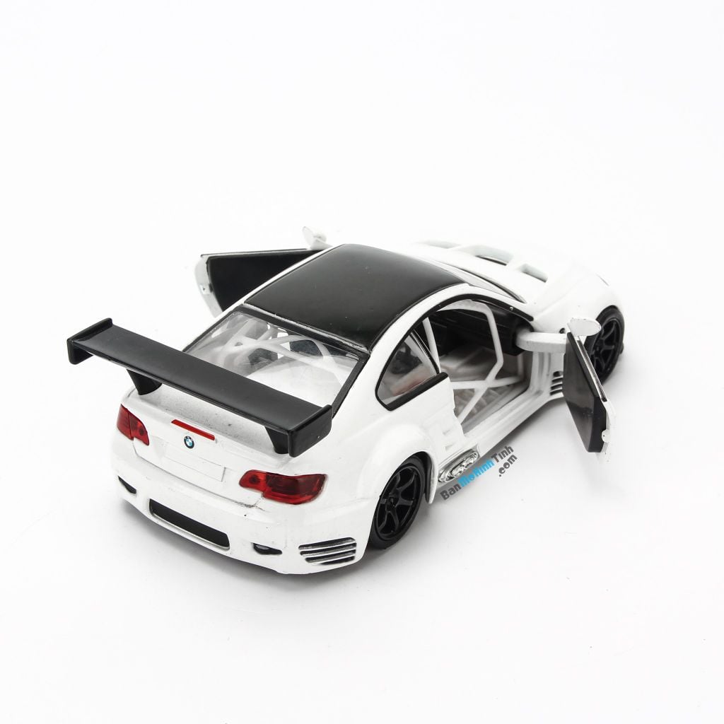 Mô hình xe đua BMW M3 GT 1:32 UNI White