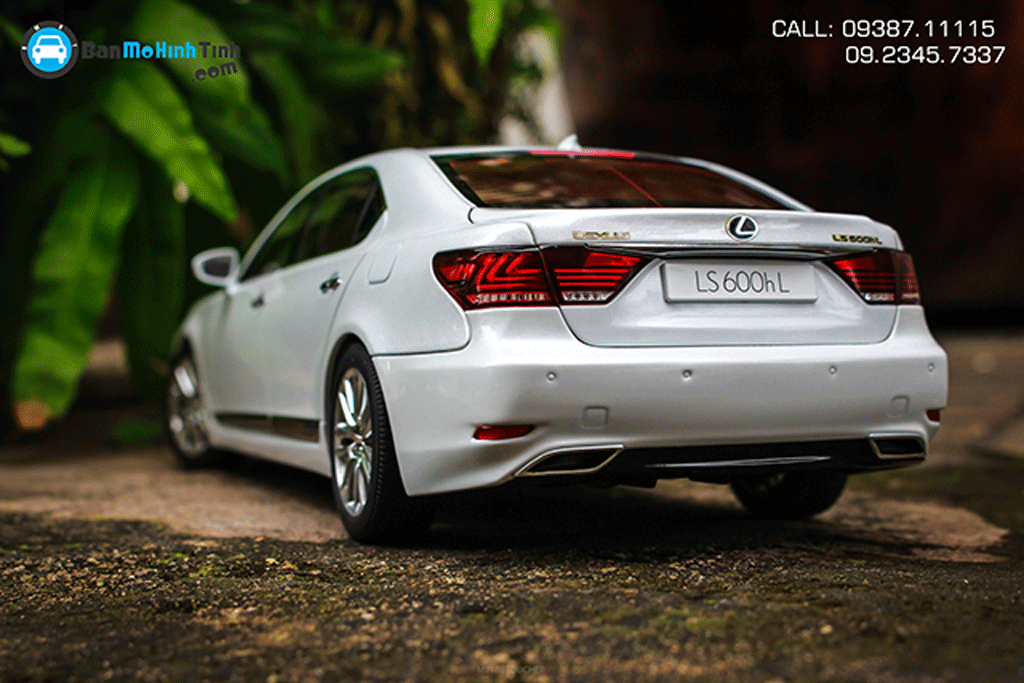 Mô hình xe Lexus LS600hL 1:18 Autoart