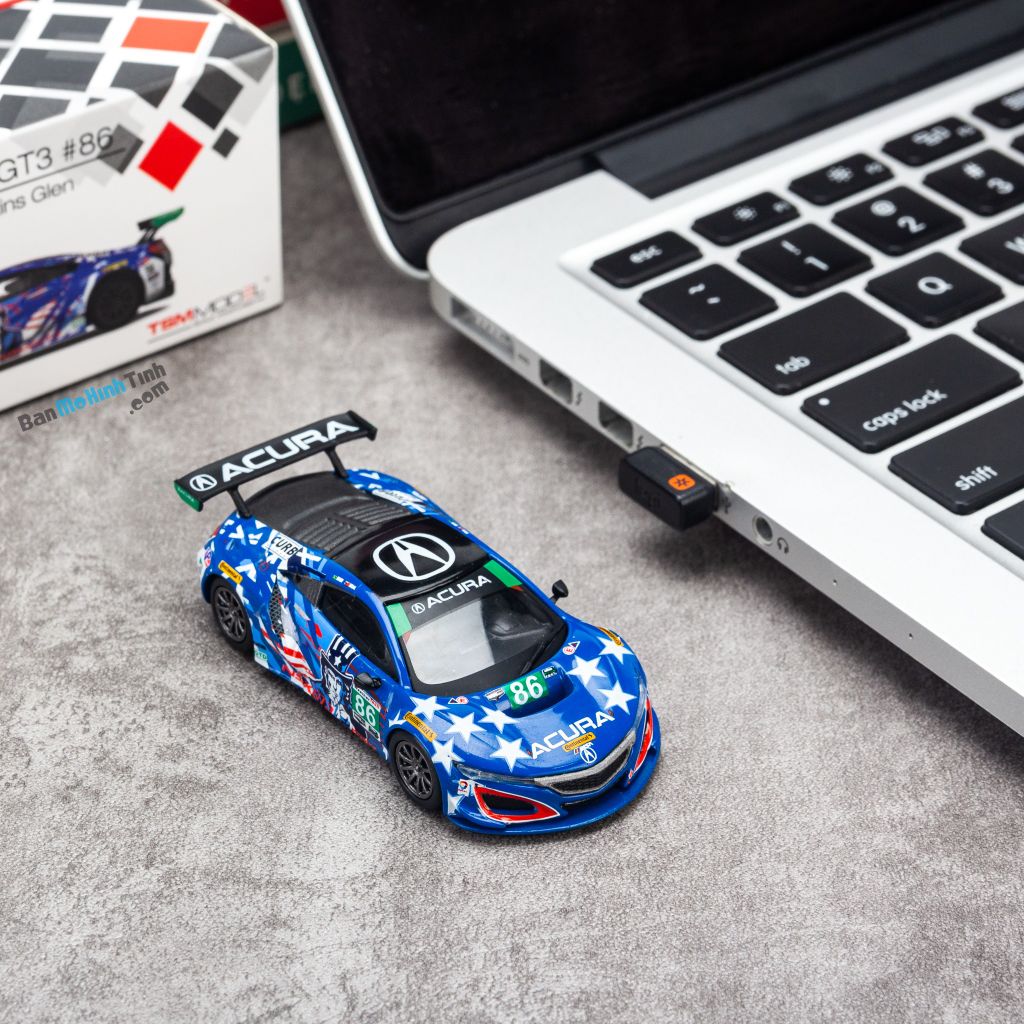 Mô hình xe Acura NSX GT3 2017 IMSA Watkins Glen LHD 1:64 MiniGT No 86