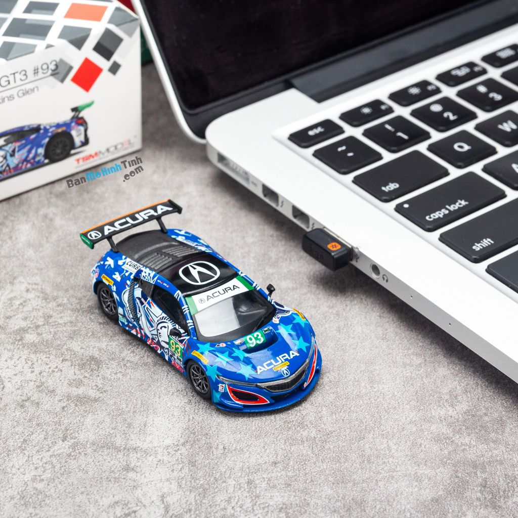 Mô hình xe Acura NSX GT3 2017 IMSA Watkins Glen LHD 1:64 MiniGT No 93