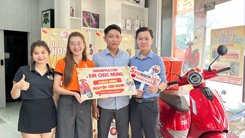 CHÚC MỪNG ANH NGUYỄN VĂN NGHĨA NHẬN GIẢI NHẤT XE MÁY ĐIỆN VINFAST TẠI SANGAPPLE