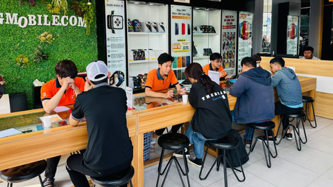 Ở Thành phố Hồ Chí Minh thay pin iPhone ở đâu tốt? SangMobile liệu có uy tín như lời đồn?