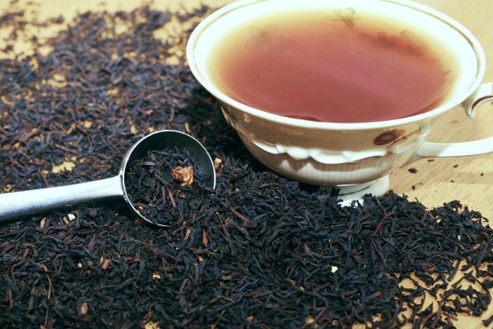 TẠI SAO NGƯỜI ANH UỐNG TRÀ PHA THÊM SỮA NHƯ MỘT THÓI QUEN?