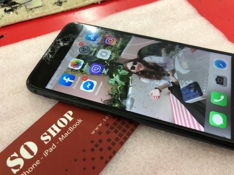 Ép kính iphone 8 Plus chính hãng giá bao nhiêu?