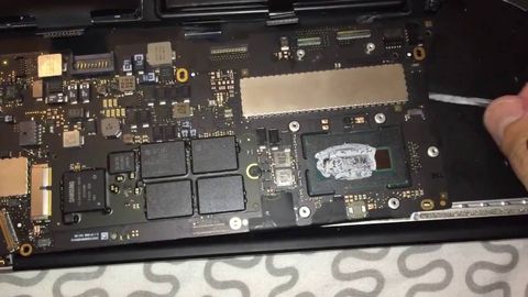 Sửa Macbook Pro 2012 bị vô nước