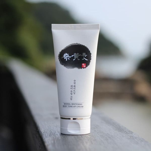 KEM DƯỠNG TRẮNG NÂNG TÔNG DA – SOOSUL WHITENING BODY TONE-UP CREAM1