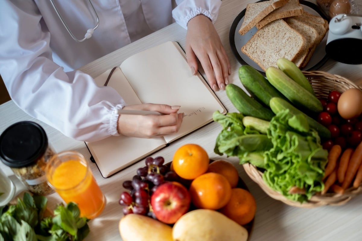 Tháp dinh dưỡng giúp người trưởng thành xây dựng chế độ ăn uống khoa học