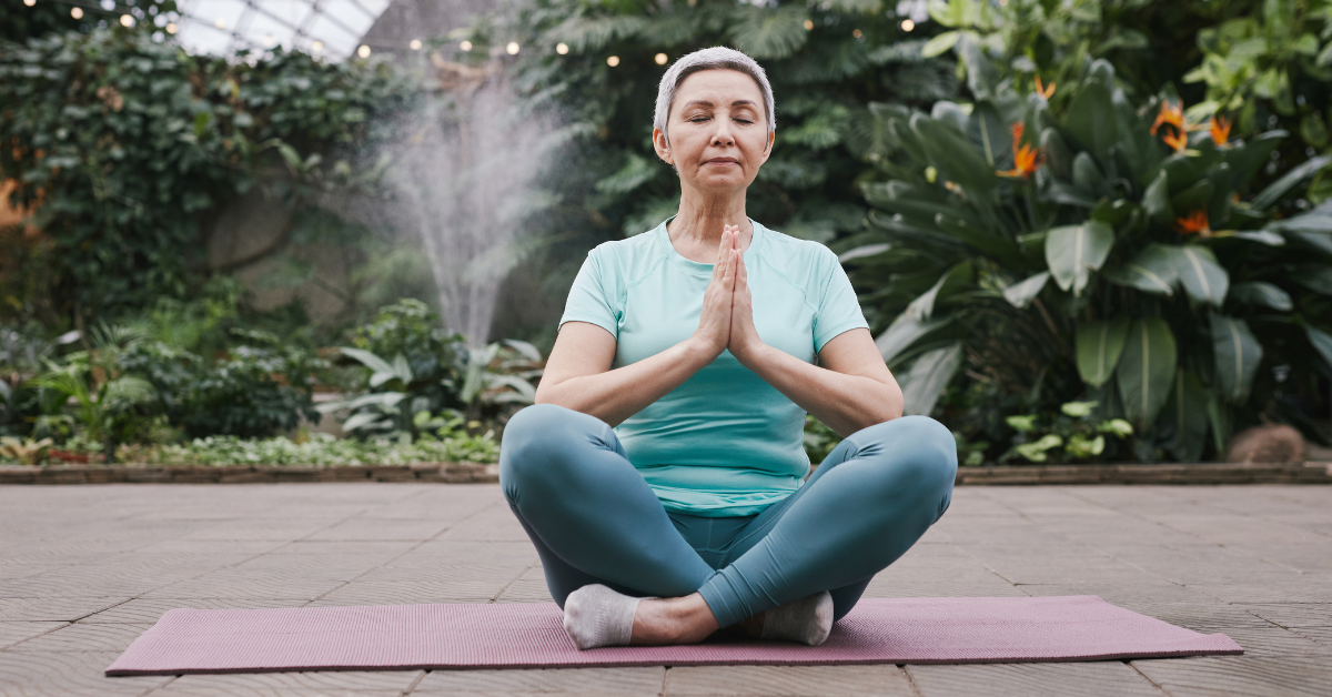 40.1. Lợi ích của yoga với người cao huyết áp