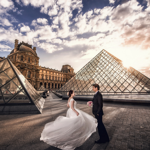 GỬI TRỌN YÊU THƯƠNG CÙNG ADAM