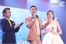 Hứa Vĩ Văn lãng mạn hút hồn với vest màu nude Adam Store dự sự kiện