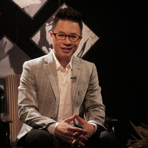 MC Lê Anh khẳng định chất riêng với vest Adam Store