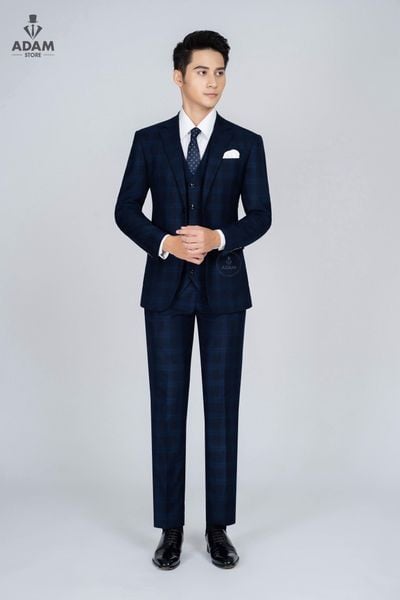 Quần âu trong bộ suit 3 lớp lịch lãm