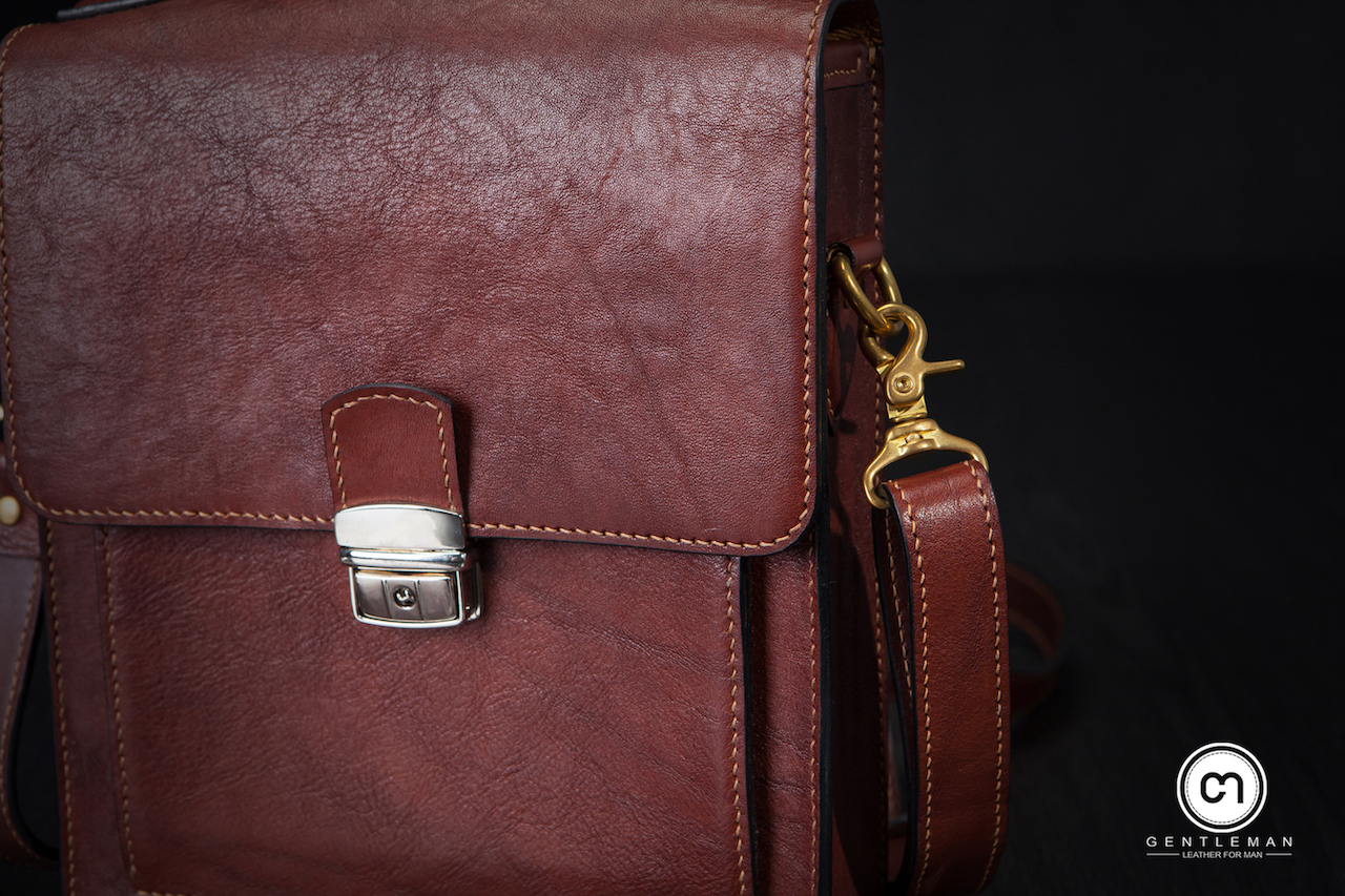 Túi đeo chéo handmade TDC46 da thật – Gentleman