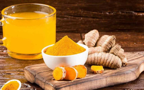 Uống nước nghệ đun sôi có tốt không? Chi tiết công dụng và cách dùng