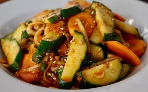 CÁCH LÀM SALAD DƯA CHUỘT KIỂU HÀN QUỐC