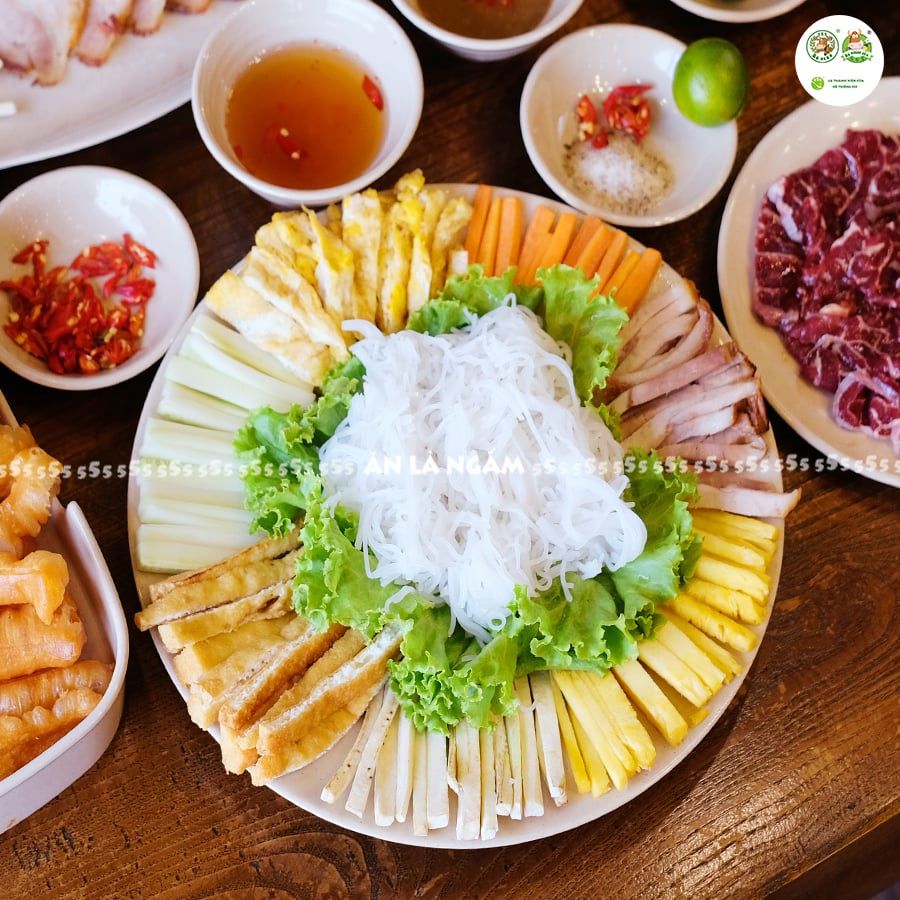 CUỐN 4 MÙA – TRẢI NGHIỆM HƯƠNG VỊ ĐỘC ĐÁO TẠI 555