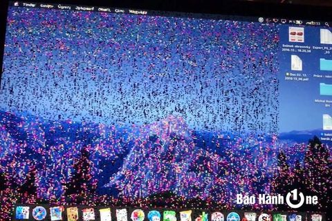Màn hình Macbook bị nhiễu câu chuyện buồn của người dùng