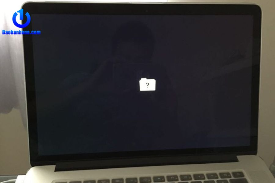 Còn nếu nguyên nhân bị đen màn hình là vì