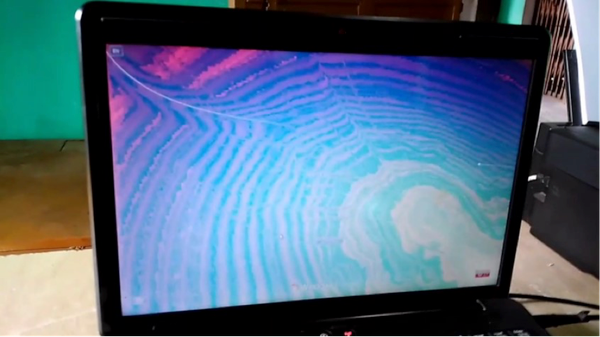 Nguyên nhân màn hình bị đổi màu