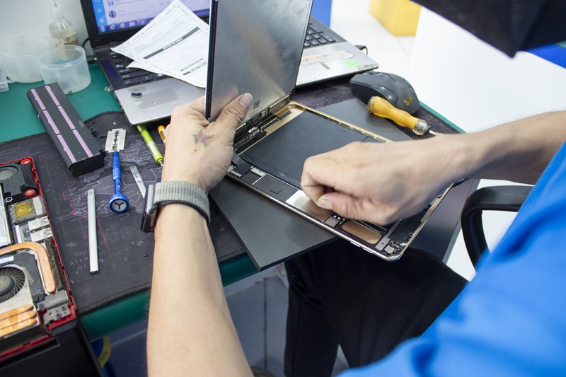 Đội ngũ nhân viên chuyên nghiệp tại Bảo Hành One