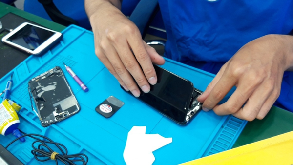 iphone 13 không lên màn hình