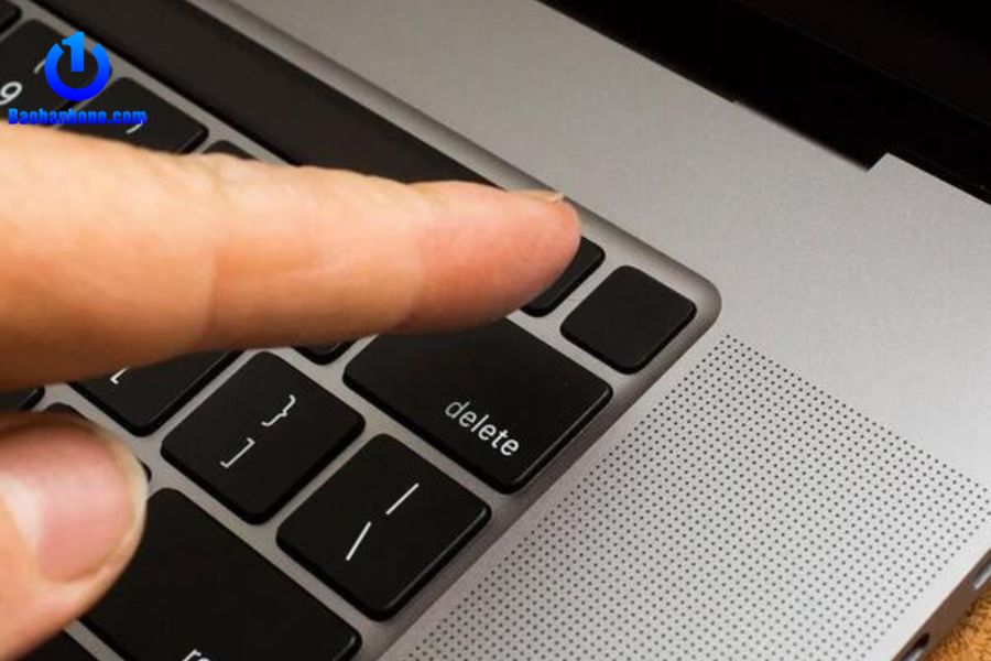 Cách khắc phục Macbook bị đen màn hình