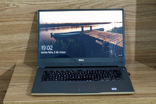 Laptop Dell Inspiron 7460