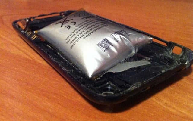 Pin iPhone 5S bị hỏng
