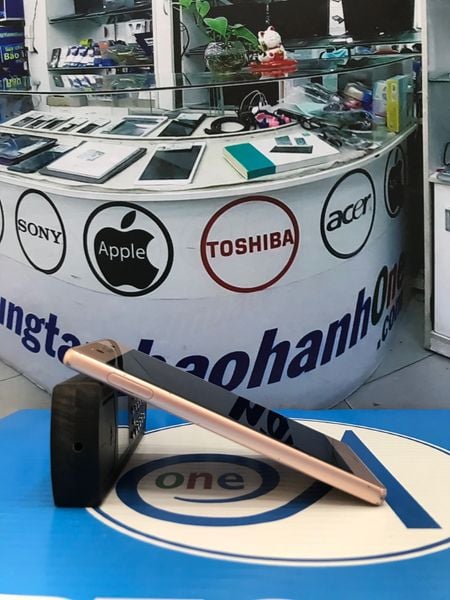 Sony Xperia XZ1 mới 98% - Bán máy cũ chính hãng giá rẻ