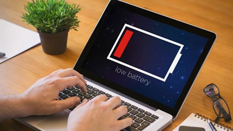 Bàn phím loạn chữ cũng có thể do pin yếu