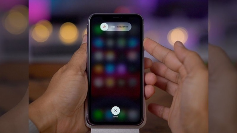 Khởi động lại điện thoại iPhone