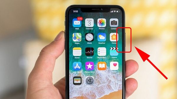 Khởi động lại iPhone X