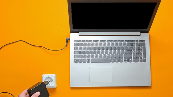 cách sửa laptop không lên nguồn