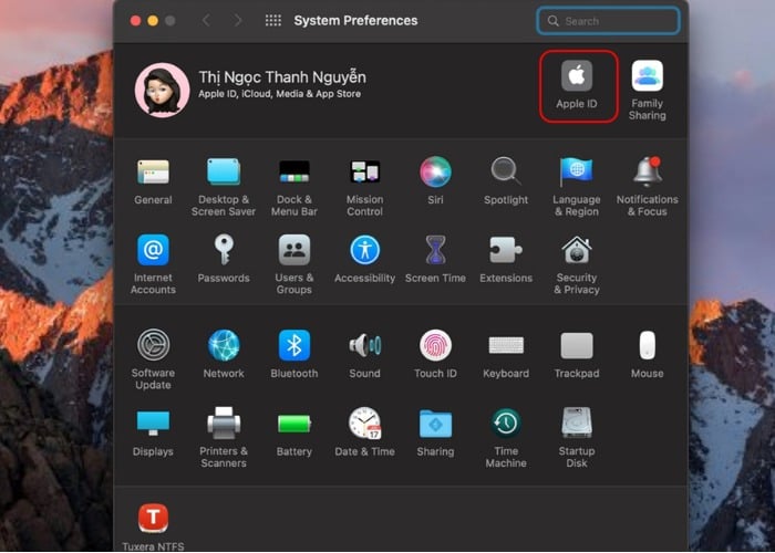 Chọn vào biểu tượng "Apple ID"