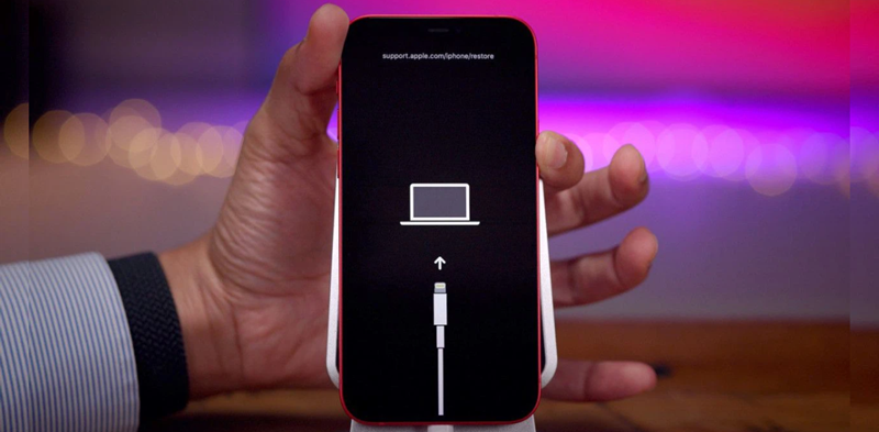 Cắm sạc iPhone trong ít nhất 15 phút