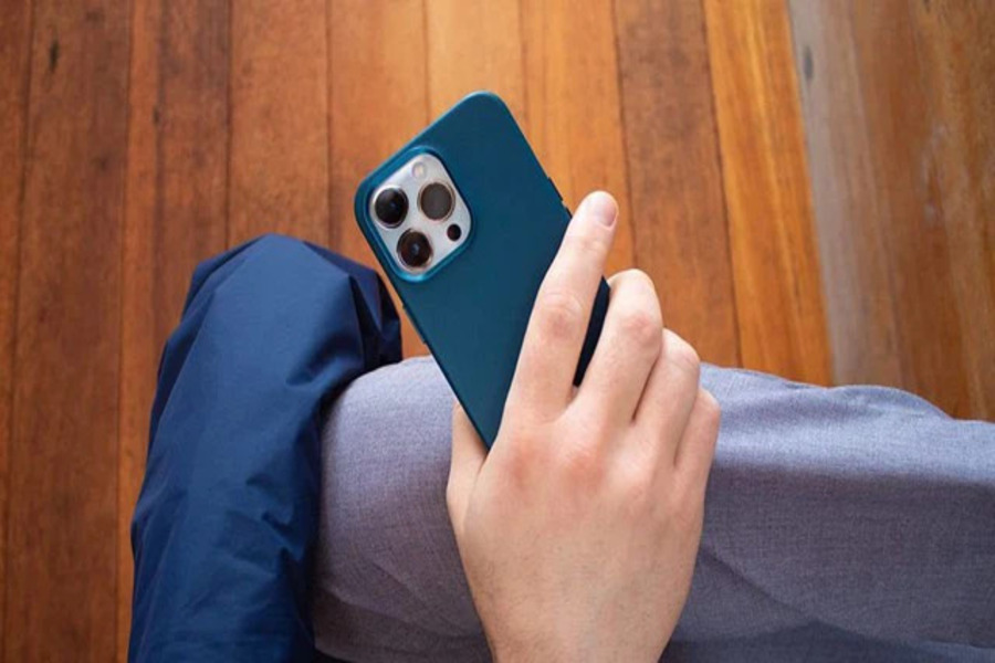 Sử dụng thêm ốp lưng để bảo vệ điện thoại